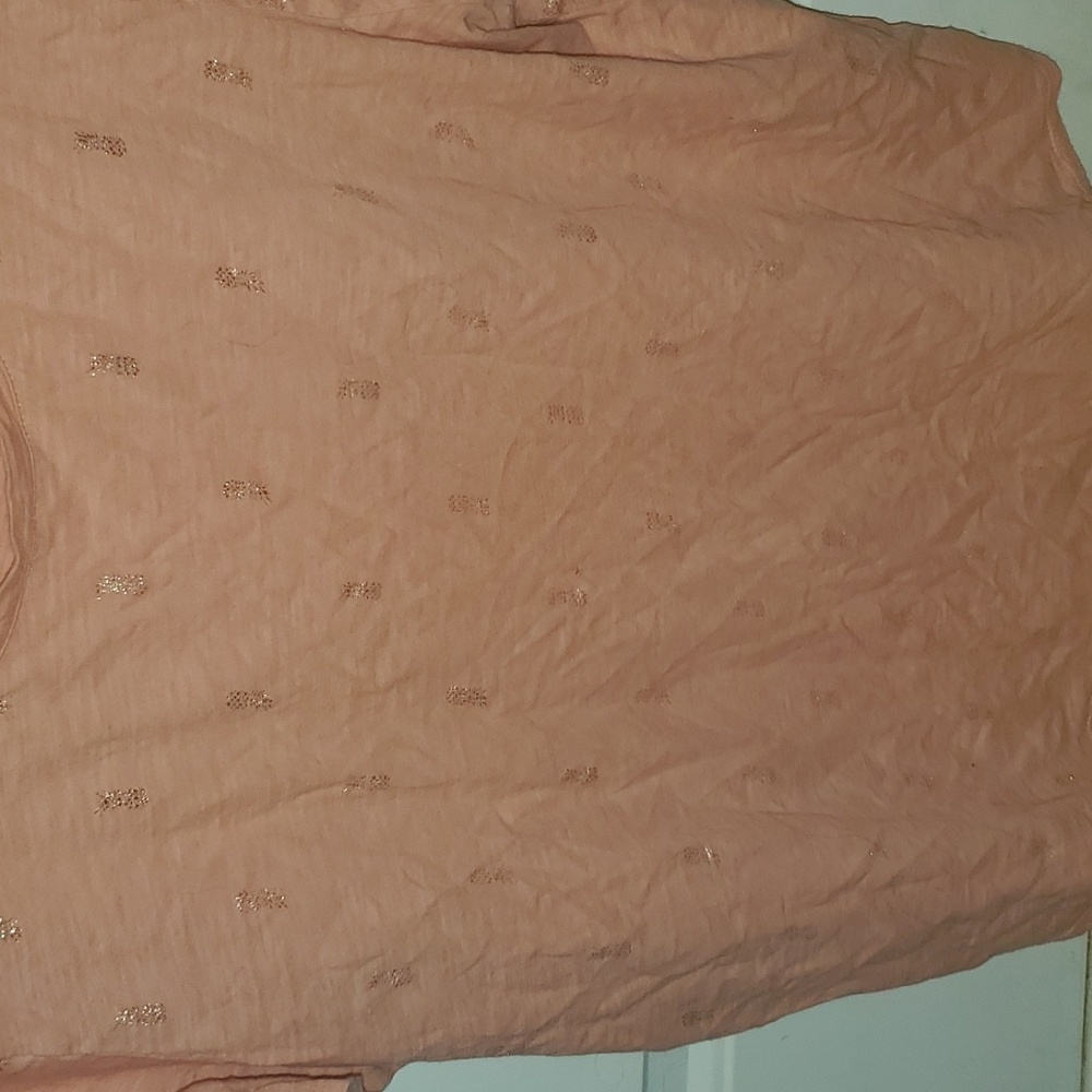 Pink with pineapples